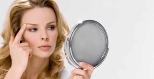 20% dintre femeile care au suferit un lifting facial necesită o a doua operație în decurs de 5 ani