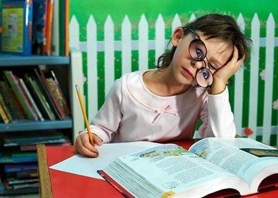 Cum să economisiți timp și bani în timp ce pregătiți elevii de clasă întâi?