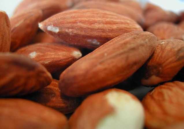 Migdalele ajută la controlul caloriilor în timpul pierderii în greutate