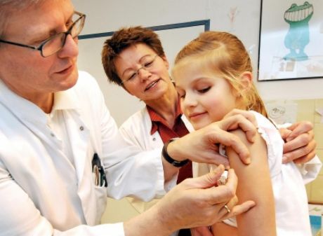 Adolescenții sunt predispuși la infecția cu hepatita B în ciuda vaccinării